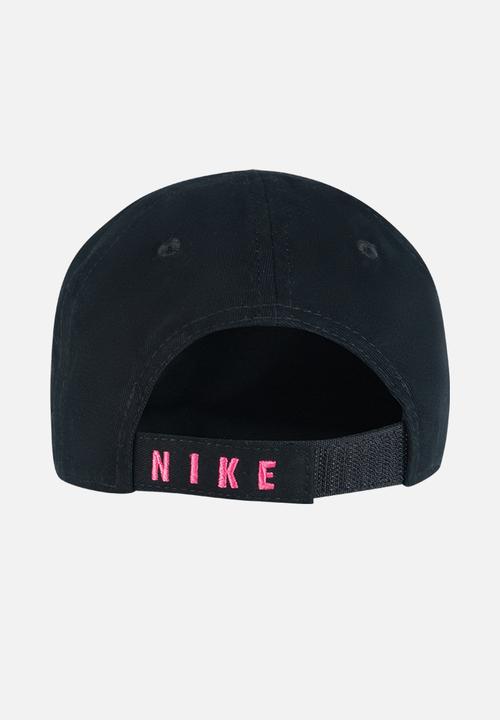 Nike - Nan sport daisy curve brim cap - black