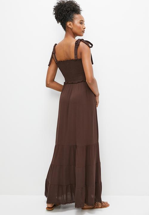 edit - Crinkle smocked tiered maxi dress - chocolate