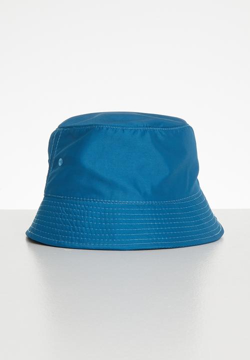 Superbalist - Omar bucket hat - blue