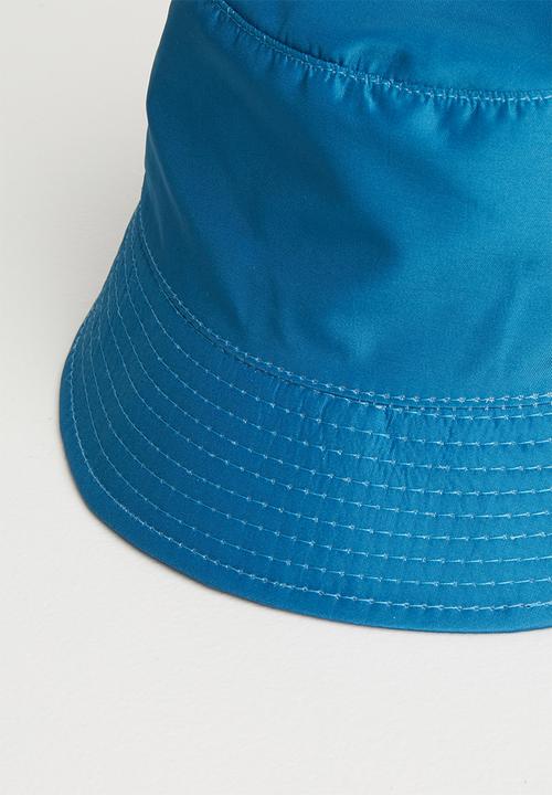 Superbalist - Omar bucket hat - blue