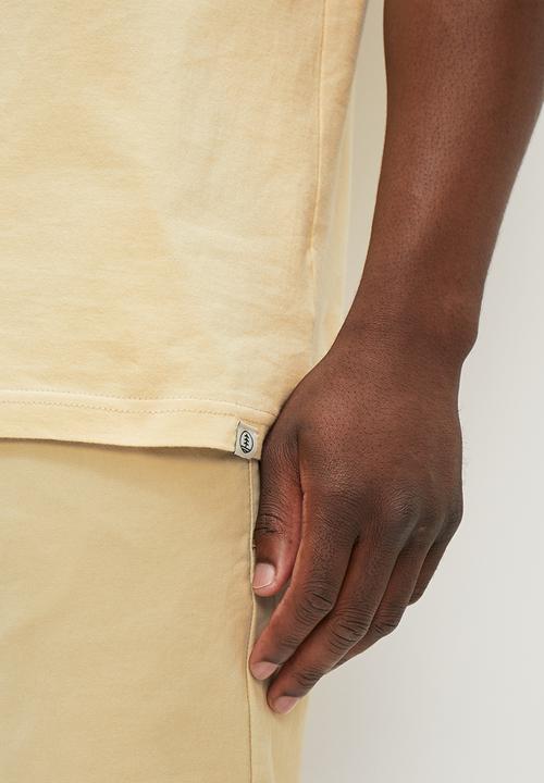 Lark & Crosse - L&c chest logo tee - ecru