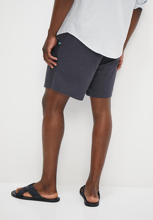 Lark & Crosse - Relaxed fit pull on short - navy