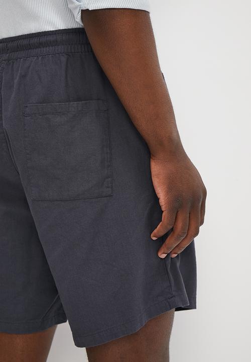 Lark & Crosse - Relaxed fit pull on short - navy