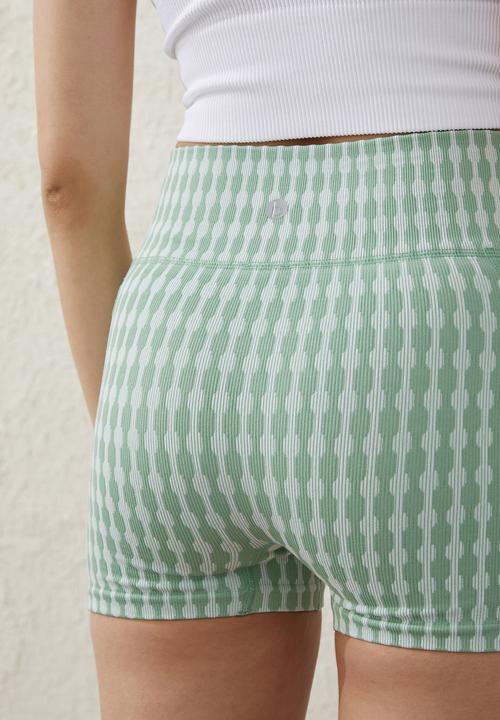 Cotton On - Seamless shortie short - cameo  green jacquard