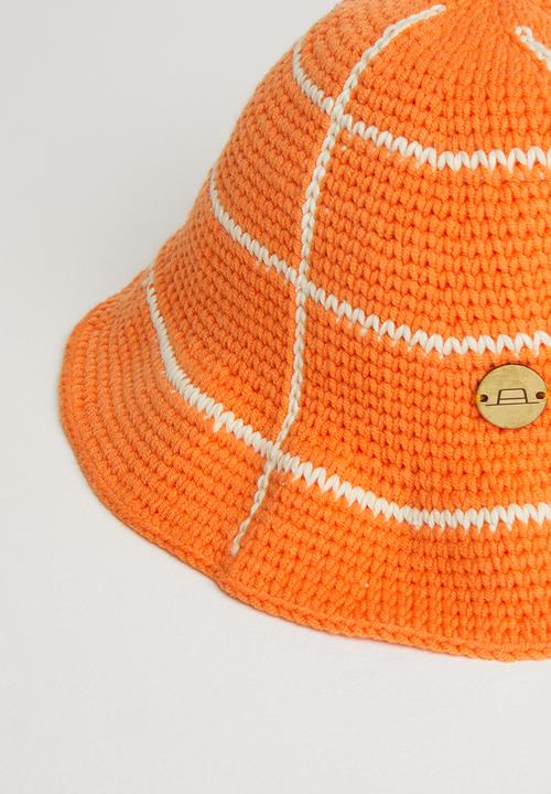 Simon and Mary - Crochet bucket hat - orange