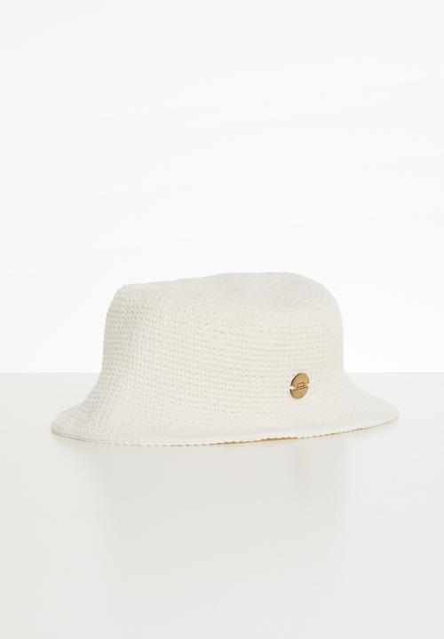 Simon and Mary - Crochet bucket hat - cream