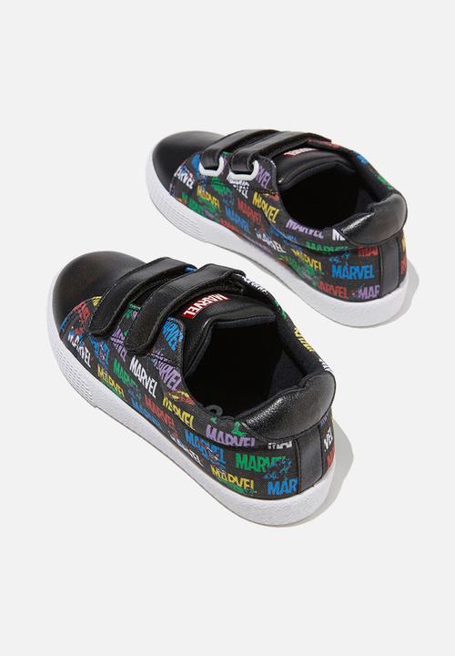 Cotton On - Licensed double strap trainer - lcn mar marvel logo/multi repeat