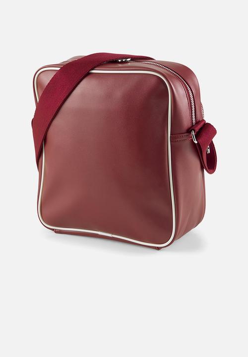 PUMA - Puma x vogue portable - intense red