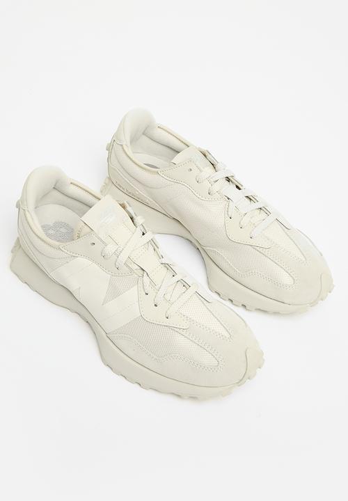New Balance  - Stealth - sea salt (108)