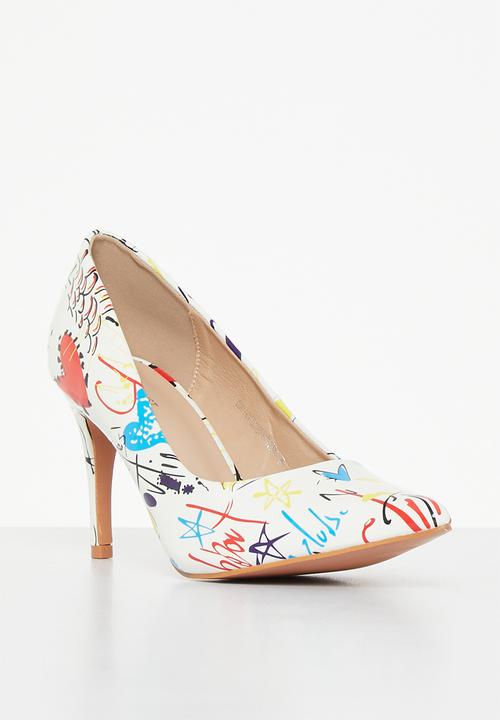 Superbalist - Cory print closed back court - white