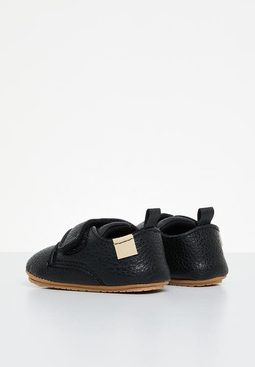 Pop Candy - Soft sole shoe with velcro strap - black