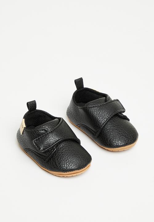Pop Candy - Soft sole shoe with velcro strap - black