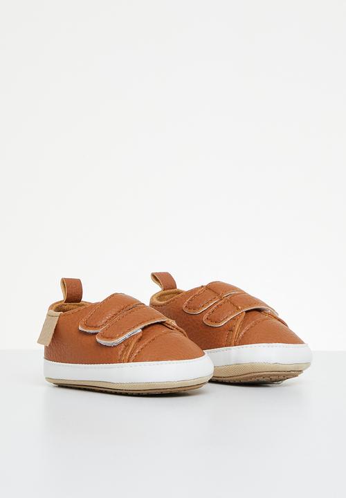 Pop Candy - Velcro strap soft sole shoe - brown