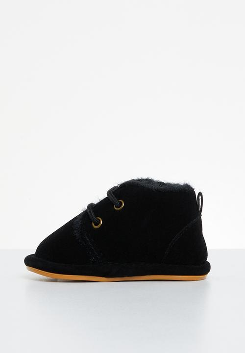 Pop Candy - Baby booties with faux fur - black