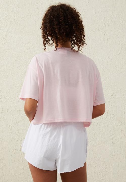 Cotton On - Relaxed active recycled graphic T-shirt - blushing bride
