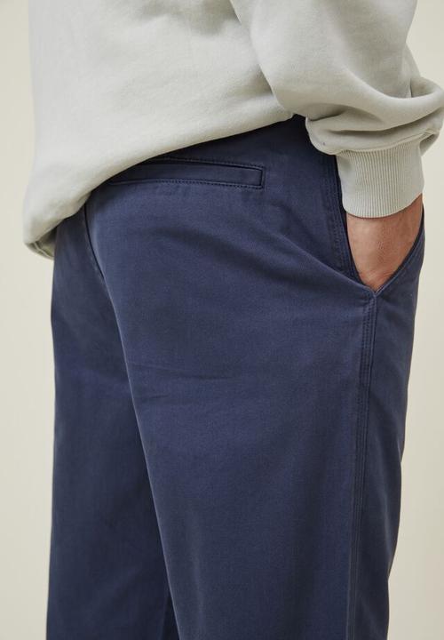Cotton On - Relaxed chino - washed navy