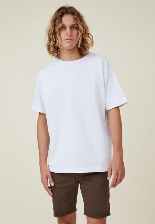 Cotton On - Straight short - chocolate addict