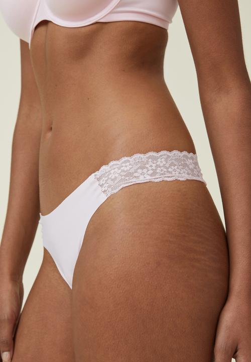 Cotton On - Party pants seamless g-string brief - blushing bride