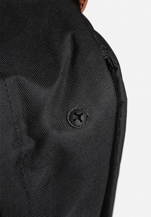 Herschel Supply Co. - Pop Quiz