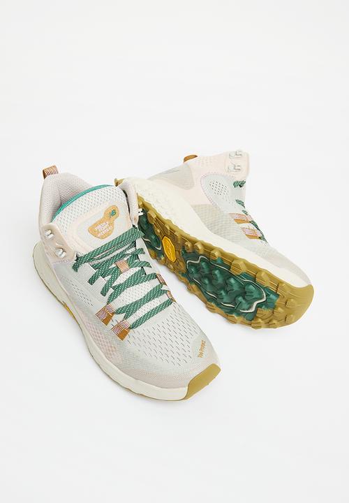 New Balance  - Fresh foam x hierro mid - beige (268)