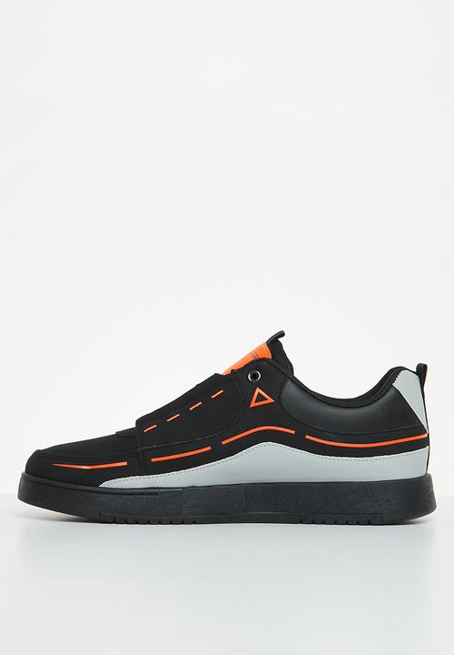 UrbanArt - Kel 1 wax slip-on - black