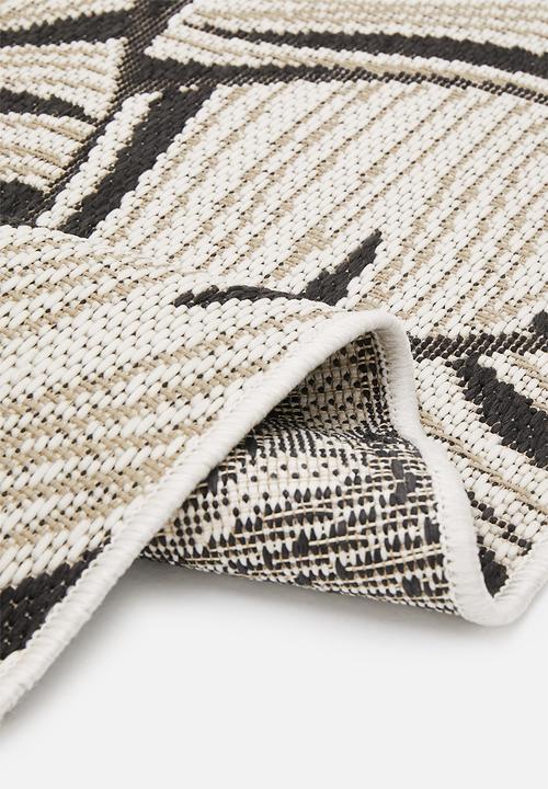 Hertex Haus - Blade outdoor rug - after dark