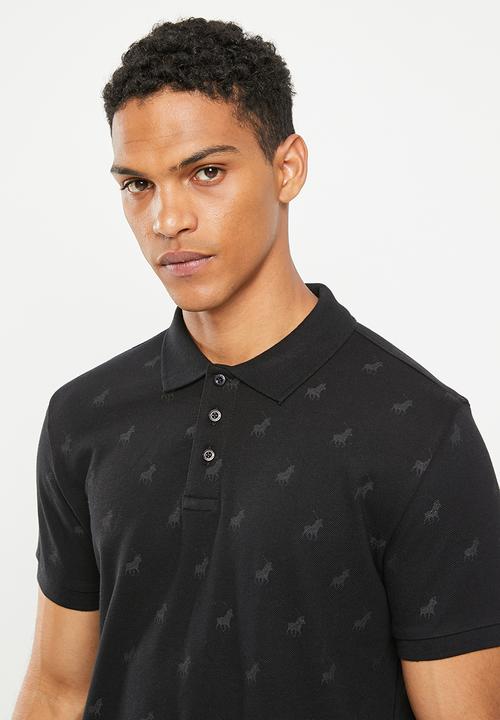 POLO - Men monogram aop golfer - black