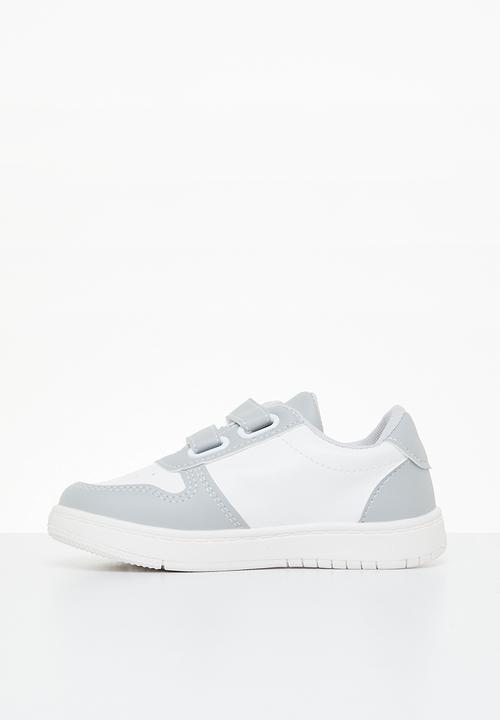 Pop Candy - Boys velcro strap sneaker - white/grey