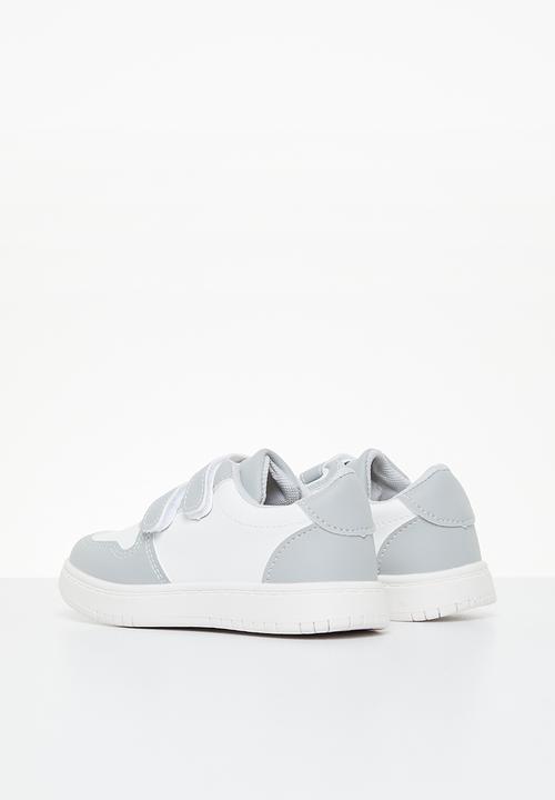 Pop Candy - Boys velcro strap sneaker - white/grey
