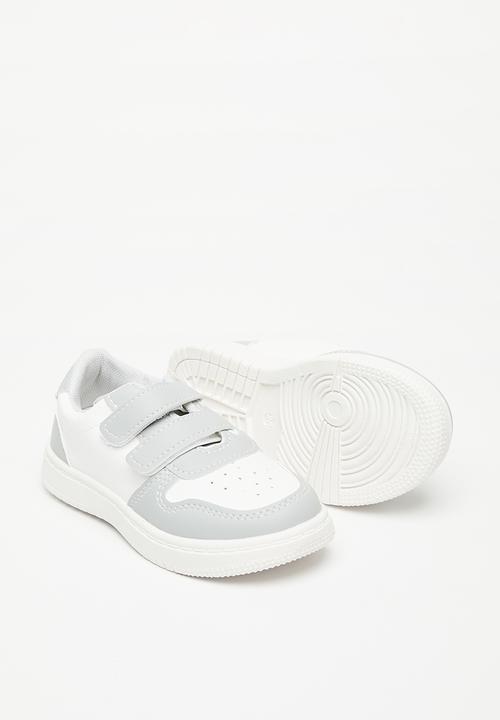 Pop Candy - Boys velcro strap sneaker - white/grey