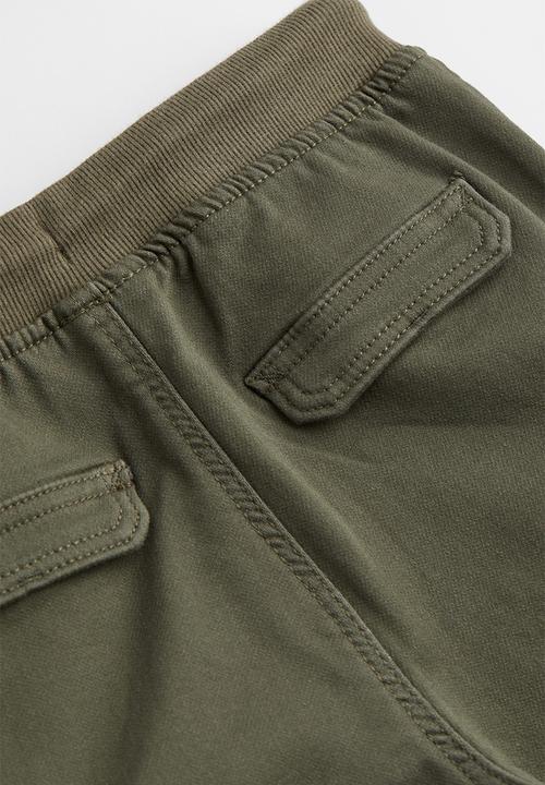 H&M - Slim fit cargo joggers - khaki green