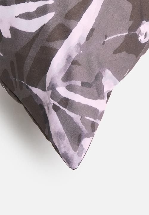 Sixth Floor - Sandra cushion cover  - white & grey 