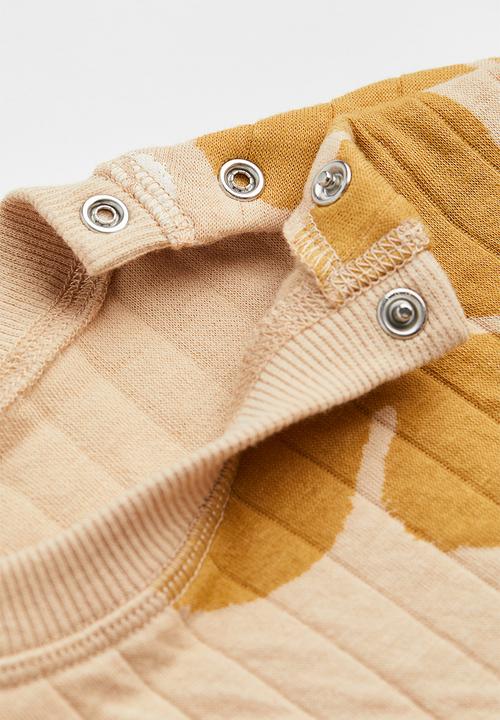 H&M - 2 Piece quilted set - light beige/mushrooms