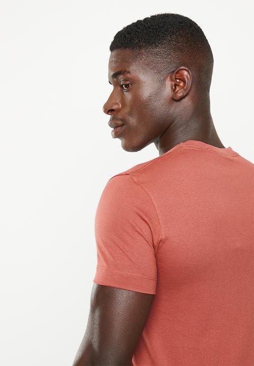 Calvin Klein - Stacked logo tee - terracotta tile