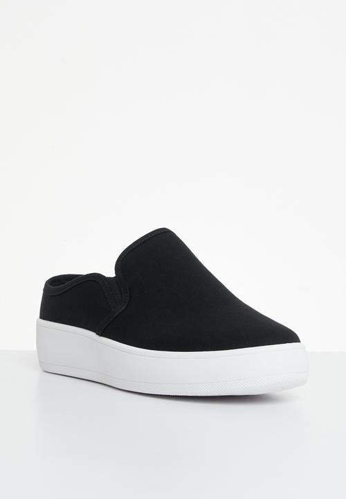 edit - Sophie slip on sneaker - black