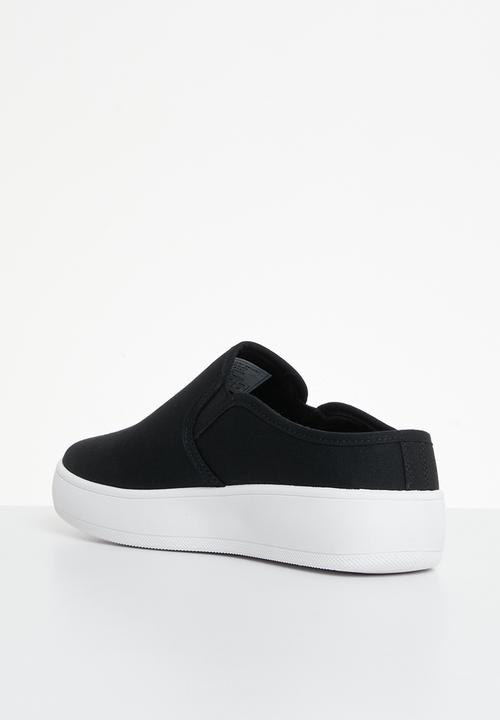 edit - Sophie slip on sneaker - black