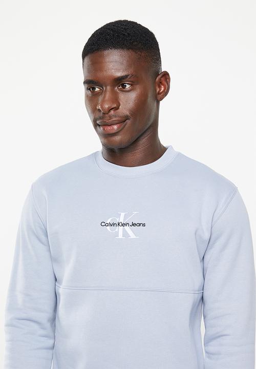Calvin Klein - Monogram logo crew neck - silver sky