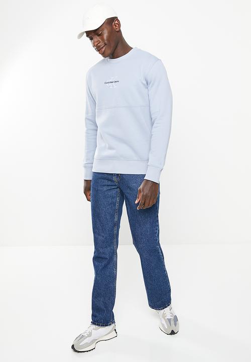 Calvin Klein - Monogram logo crew neck - silver sky