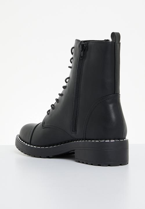 dailyfriday - Beth lace up boot - black