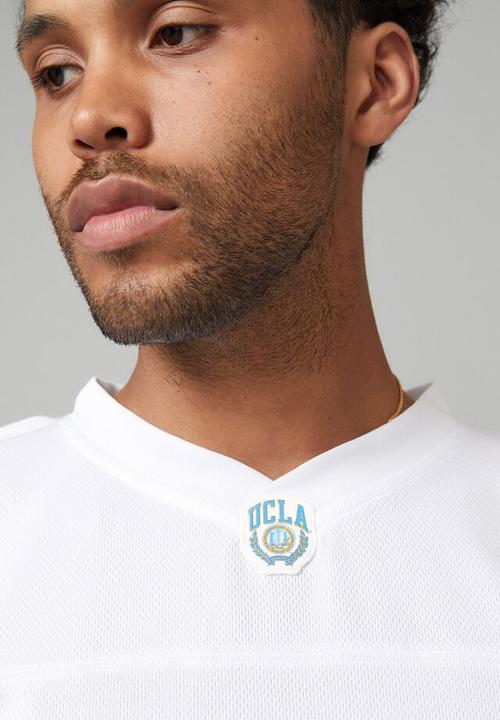 Factorie - Ucla v-neck mesh top - lcn ucla & white tonal