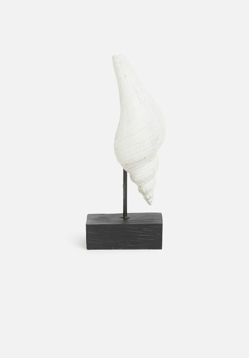 H&S - Conch shell stand  - white