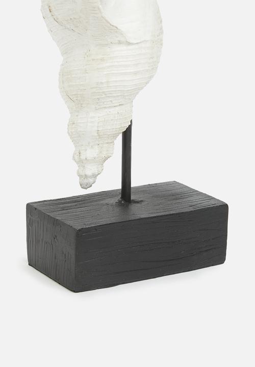 H&S - Conch shell stand  - white