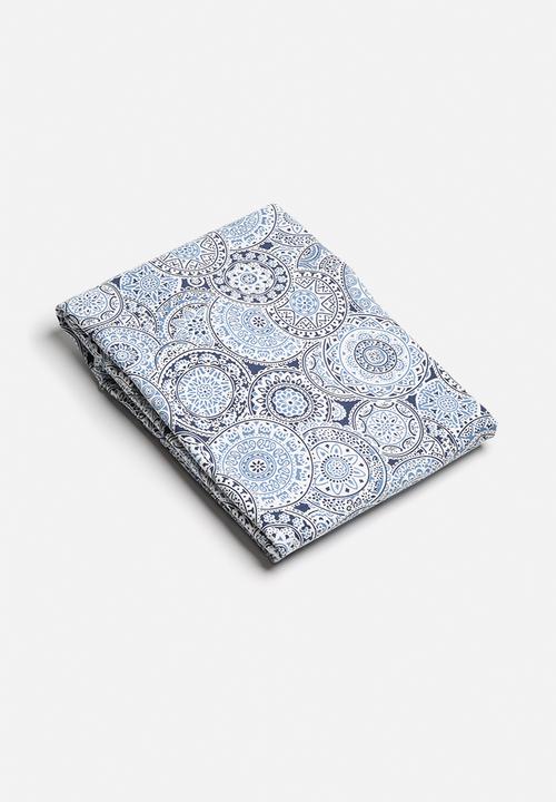 Hertex Haus - Zola Table Cloth