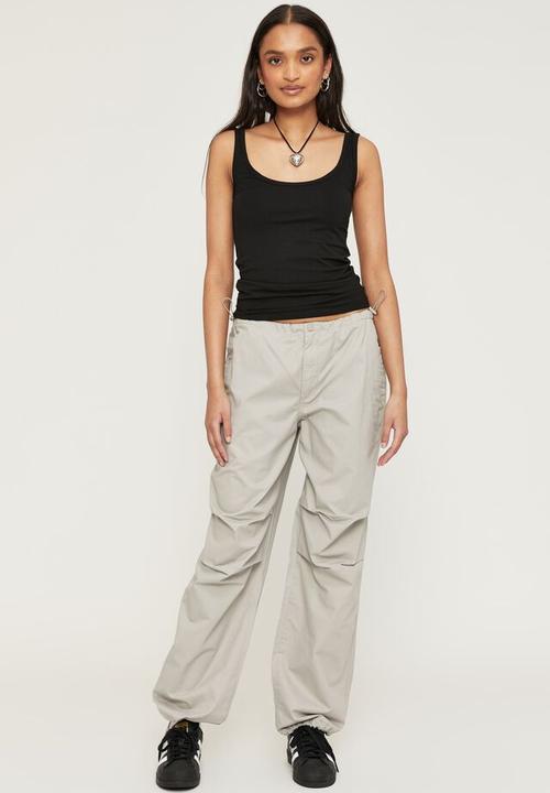 Supré  - Thick strap tank- black