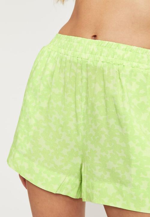 Supré  - Rihanna short - maddy floral lime pop