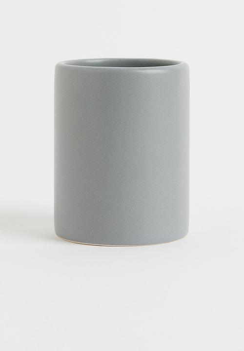 H&M - Earthenware toothbrush mug - grey