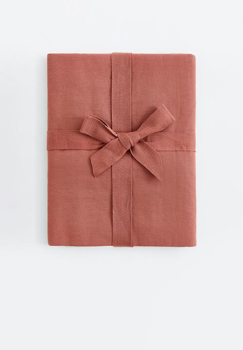 H&M - 2-pack cotton king pillowcases - rust red