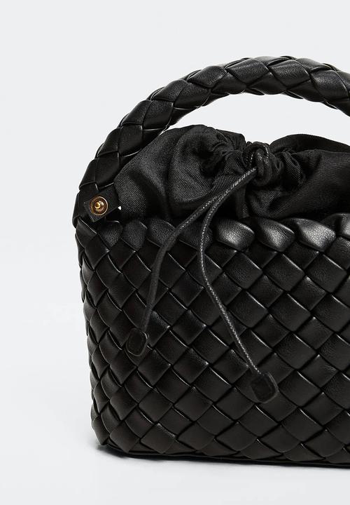 MANGO - Braided bag gabi - black