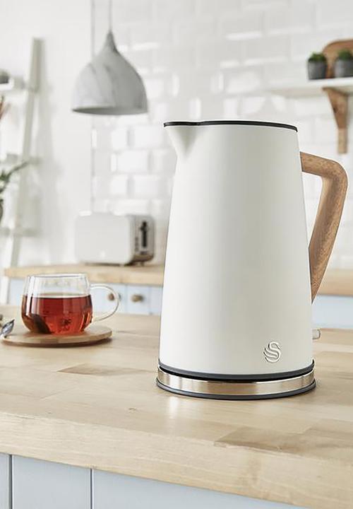 Swan - Nordic Kettle & 2 Slice Toaster - Polished white