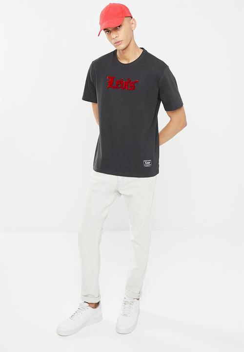 Levi’s® - Short sleeve relaxed fit tee - olde english caviar g